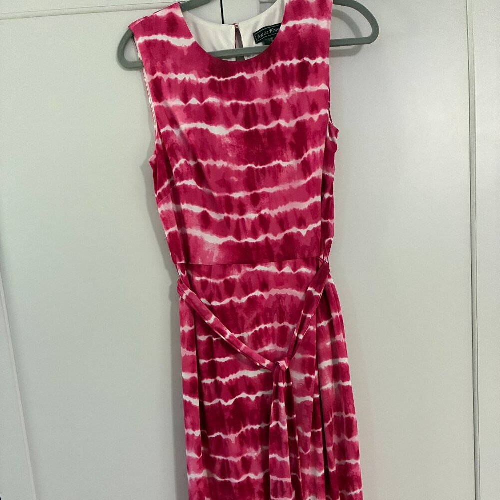 Sleeveless dress